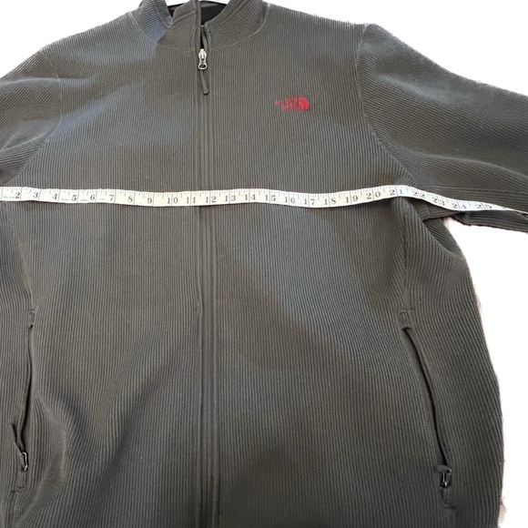 The North Face Ribbed Jacket - Picture 3 of 7